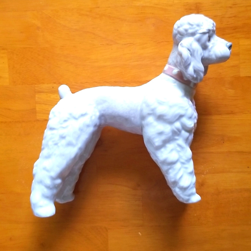 Llardro-Vintage Collectible Porcelain White Wooly Dog w Pink…Clearance S…